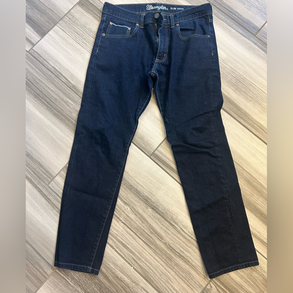 Dark Wash Men’s Wrangler Jeans